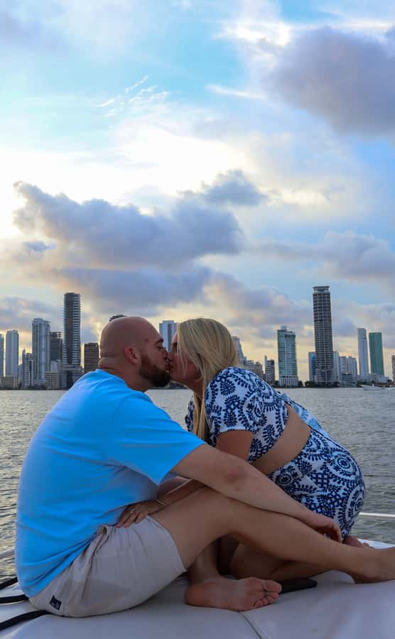 The best sunset tour in the bay: Open bar party & fun - The Open Bar Menu: What You Can Drink and How to Use It Smartly