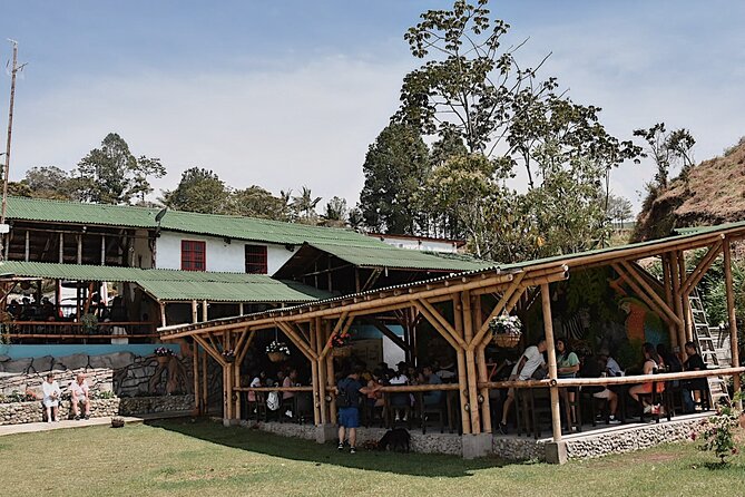 Tour Guatapé - Stop 3: Piedra del Peñol (La Piedra) and the Climb Factor