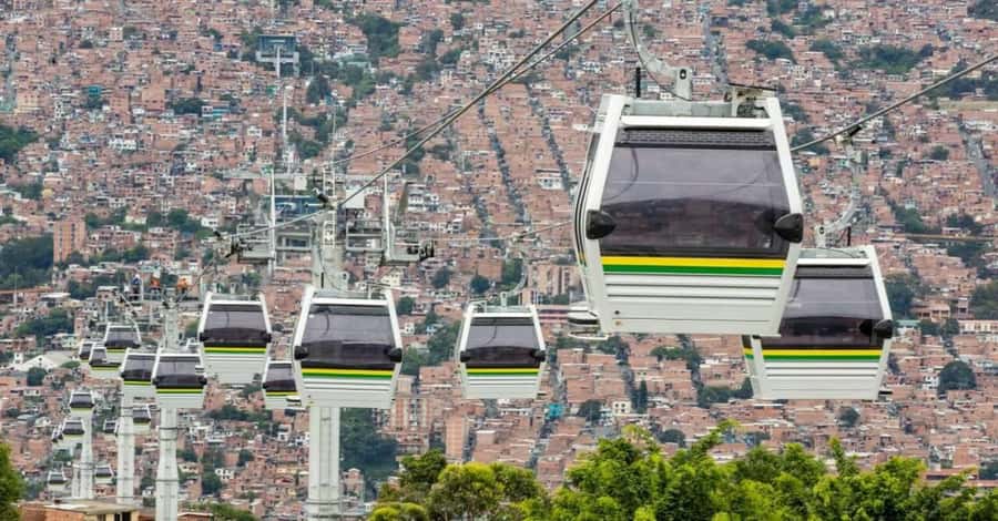 Tour Medellín: Pablo Escobar and Commune 13 - Stop 1: The Monaco Building Site and Escobar’s Opulence