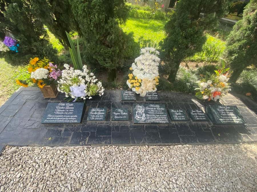 Tour Medellín: Pablo Escobar and Commune 13 - Stop 2: Old La Catedral Prison and the Story in Place