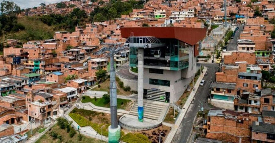 Tour Medellín: Pablo Escobar and Commune 13 - What Is Included, and What You Still Need to Plan