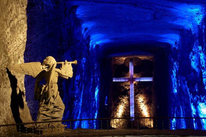 Tour of Zipaquirá: Visit the Salt Cathedral and the main squares - Catedral de Sal: Underground Architecture Plus Real Stagecraft