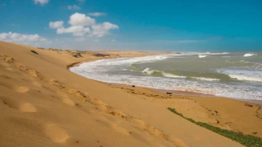 Tour to Punta Gallinas with Cabo de la Vela 3 Days - Day 1: Riohacha to Cabo de la Vela with beaches and a lighthouse sunset