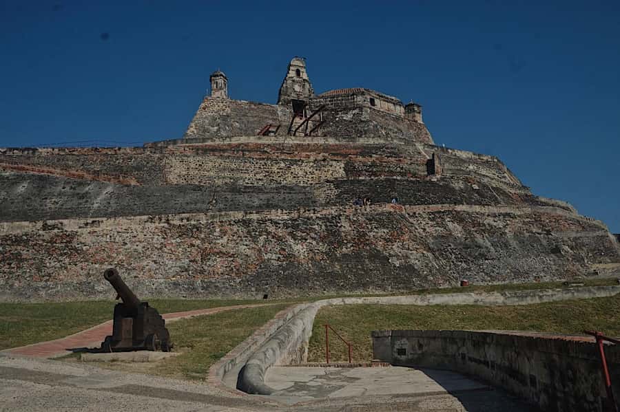Walled City, Getsemani San Felipe Castle Cartagena City Tour - Inside the Walled City and Getsemani, squares you can actually feel