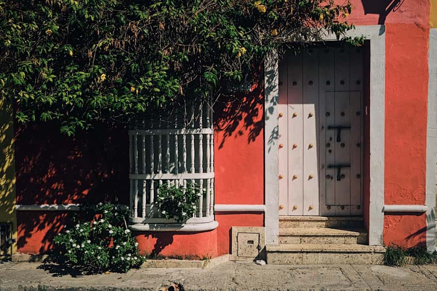 Walled City, Getsemani San Felipe Castle Cartagena City Tour - Coconut sweets and fried arepa con huevo: the tastings worth planning around