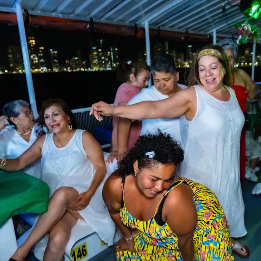 White Night Boat Party: Dinner Buffet, Dancing and Open Bar - Should you book White Night Boat Party?