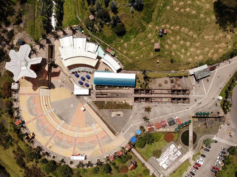 Zipaquirá: Private Salt Cathedral Mine and Walking Tour - Plaza de los Comuneros and the cultural stops you can actually talk about