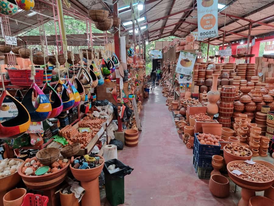 Zipaquirá Salt Cathedral & Villa de Leyva Tour 1 Day - What Makes the Guided Experience Feel Worth It